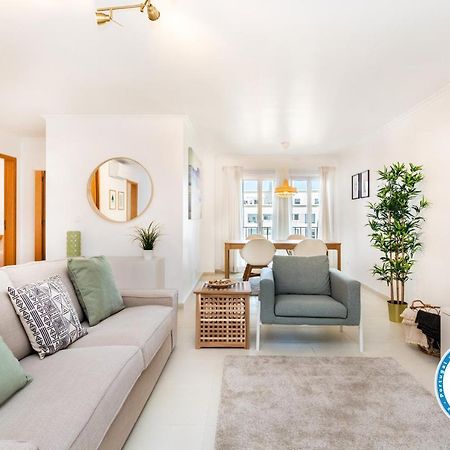 Lxluxhome - Casino Premium Apartment Лиссабон Экстерьер фото